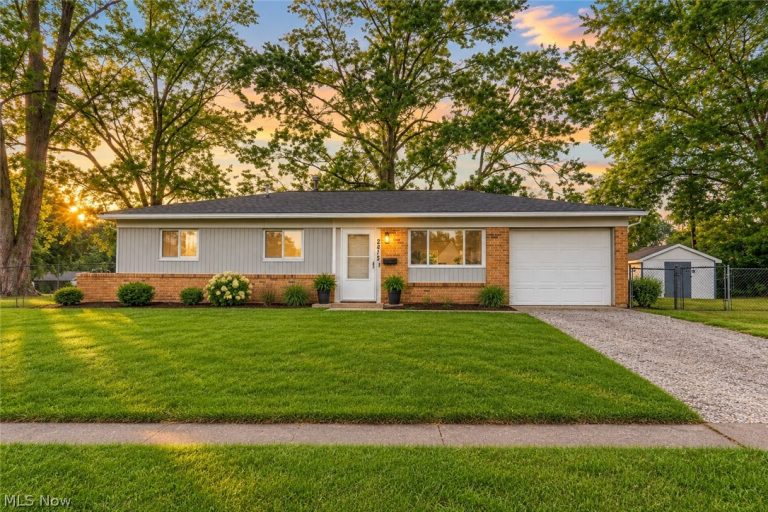2415 Regentview Street, Canton, OH, 44705