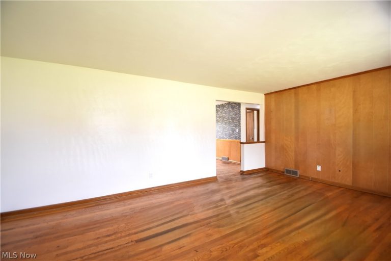 421 Parkview Drive, Girard, OH - Photo 4