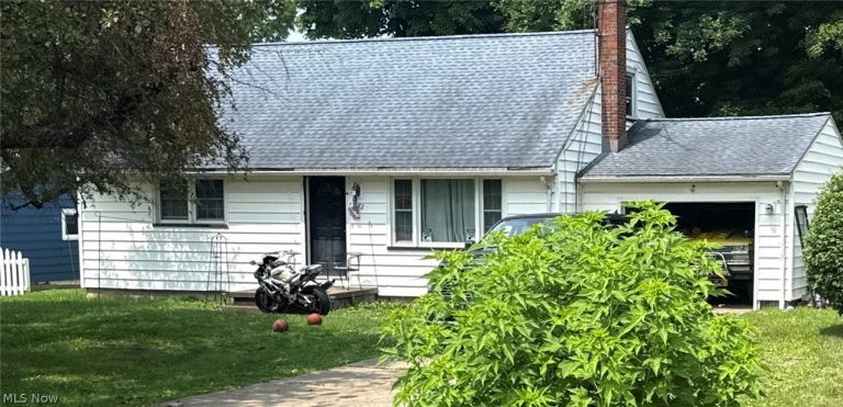 3972 Hopkins Road, Youngstown, OH - Photo 4