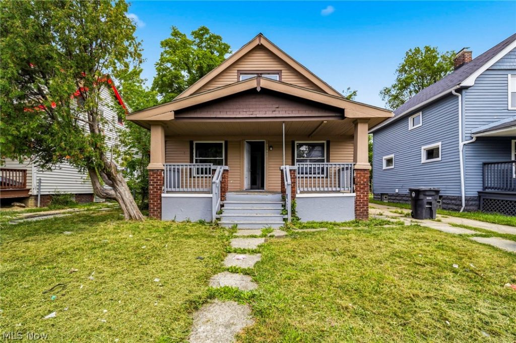 13405 Bartlett Avenue, Cleveland, OH