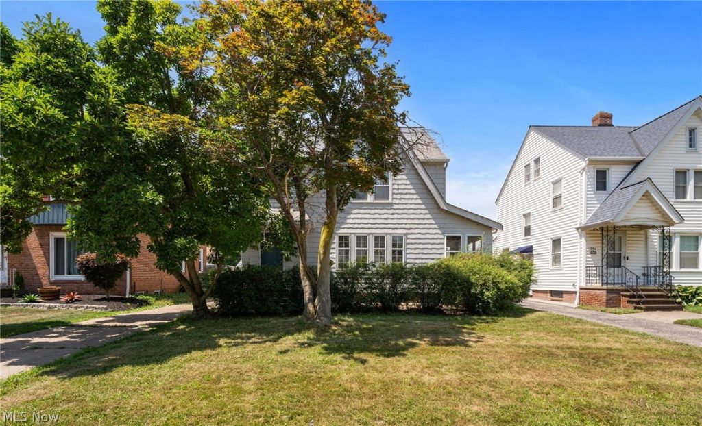 396 214th Street, Euclid, OH