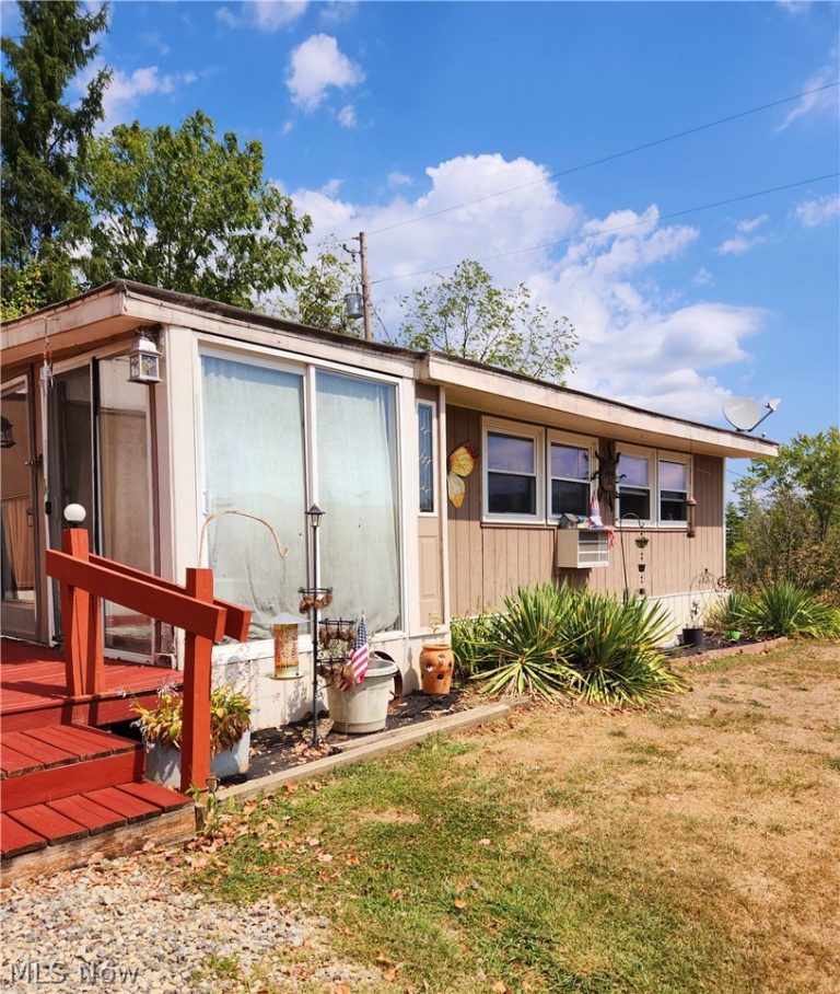 23516 Hideaway Drive, Senecaville, OH, 43780