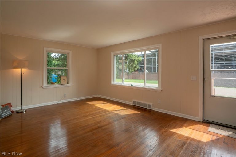 1231 Bordner Avenue, Canton, OH - Photo 5