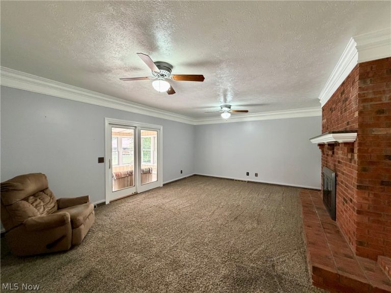 11545 Hosford Road, Chardon, OH - Photo 8