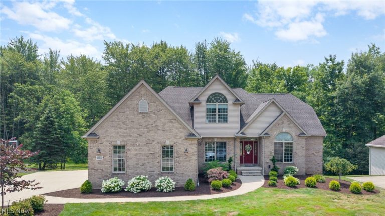5229 Waterbridge Drive, North Royalton, OH, 44133