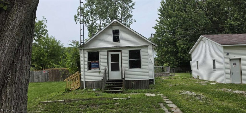 517 Dewitt Street, Lorain, OH