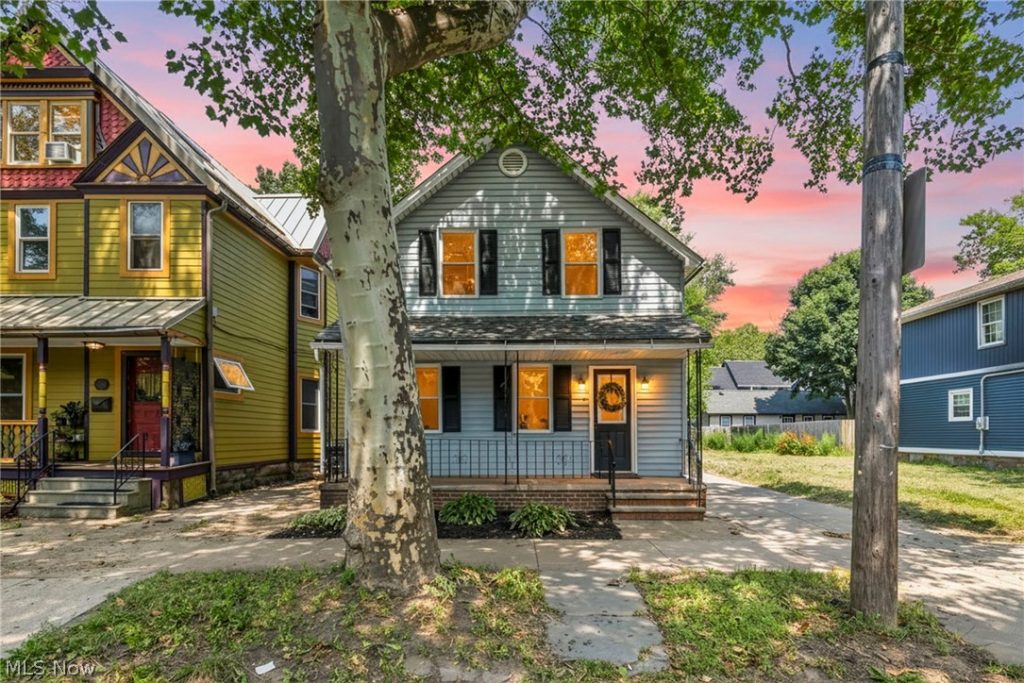 3210 Monroe Avenue, Cleveland, OH