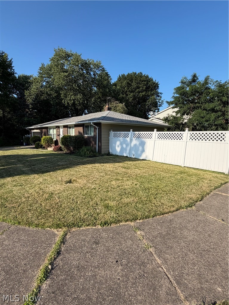 4725 Eric Avenue, Cleveland, OH - Photo 8