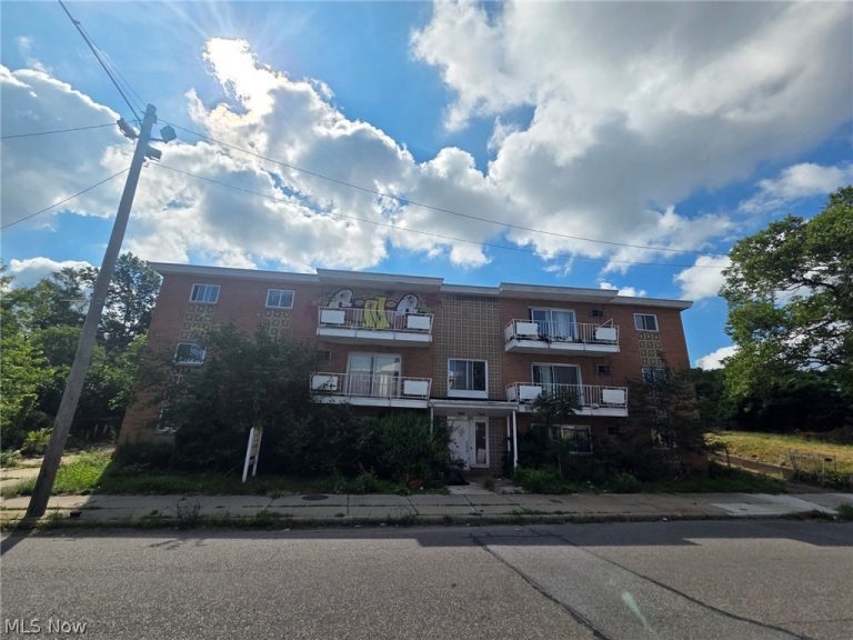 16004 Euclid Avenue, Cleveland, OH - Photo 2