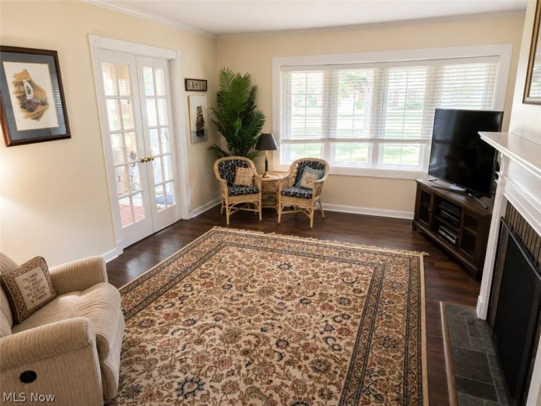 13 Meadowlawn Drive #4, Mentor, OH - Photo 5