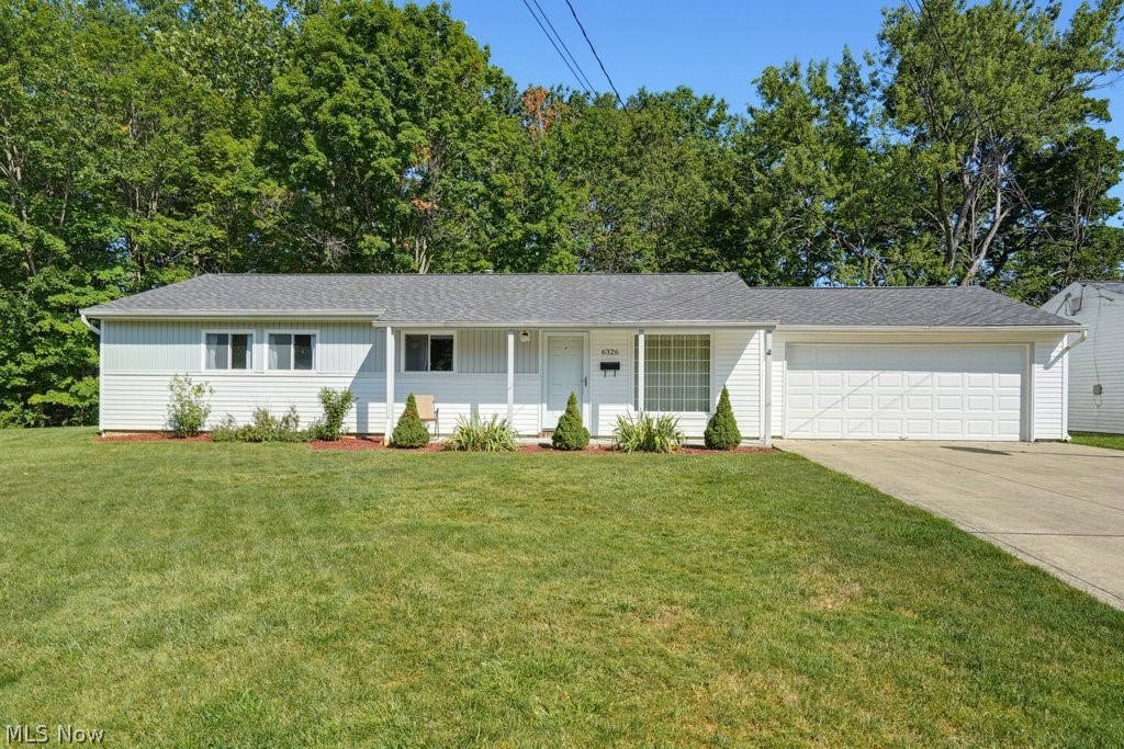 6326 Strathallan Drive, Bedford Heights, OH