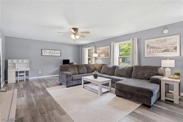 6187 Magnolia Drive, Mentor, OH - Photo 4