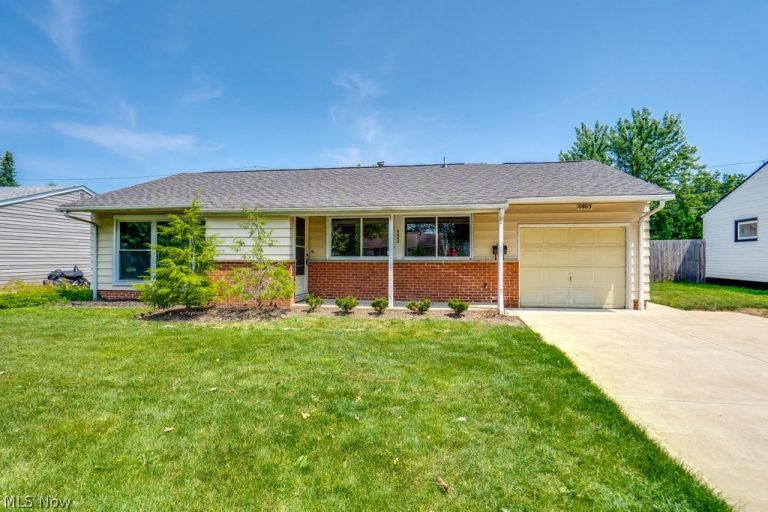 6663 Rochelle Boulevard, Parma, OH, 44130