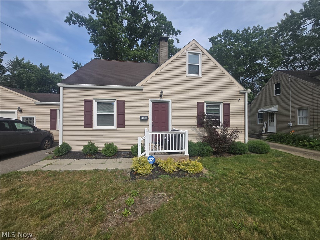 3933 Sylvia Lane, Youngstown, OH