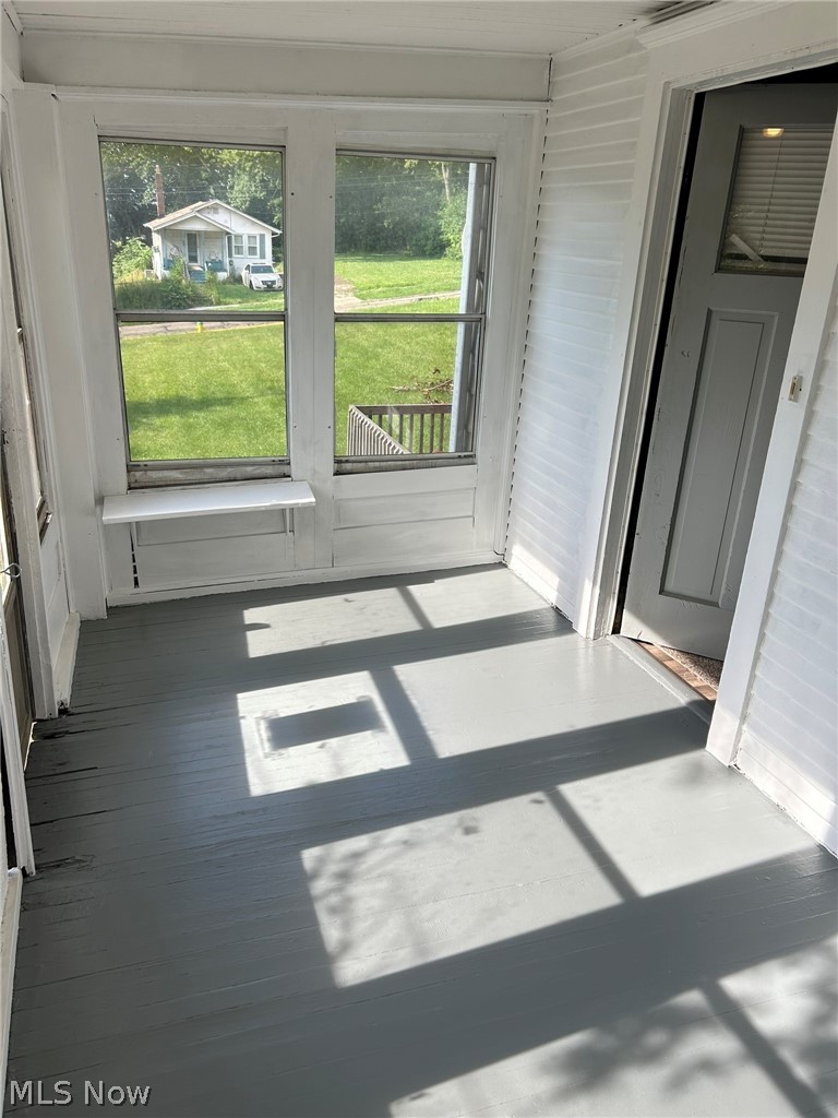 571 Bertha Avenue, Akron, OH - Photo 2