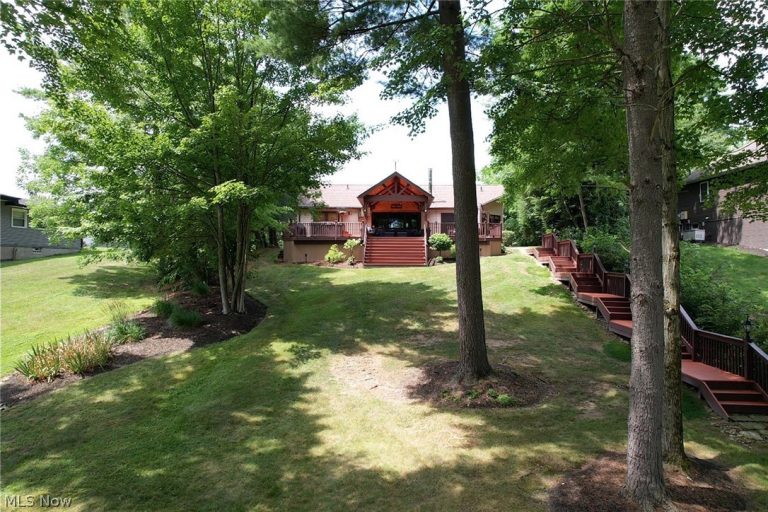 1091 Evening Star Drive, Roaming Shores, OH - Photo 5