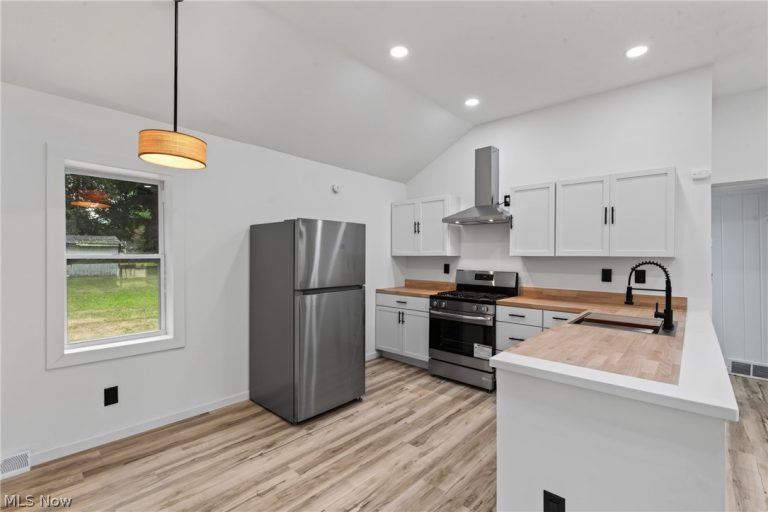 6199 Reynolds Road, Mentor, OH - Photo 5