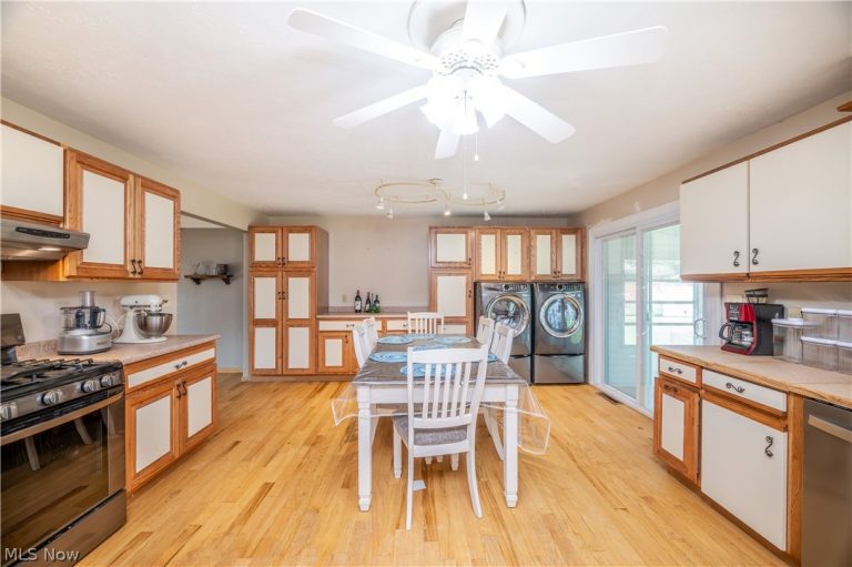 1788 Lancaster Drive, Austintown, OH - Photo 8