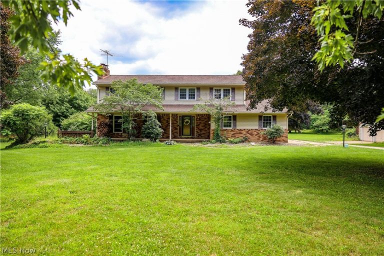 3210 Vanderhoof Road, Clinton, OH, 44216