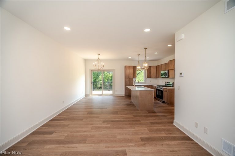 115 Hillside Drive, East Palestine, OH - Photo 8