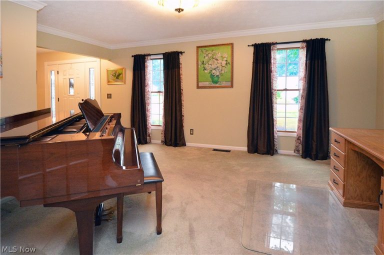 6829 Camelot Drive, Mentor, OH - Photo 6