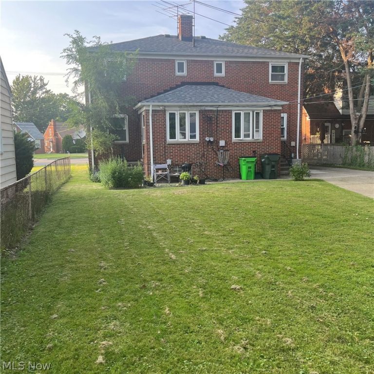 20850-20854 Lake Shore Boulevard, Euclid, OH - Photo 2