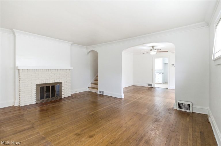 912 Cambridge Road #A, Cleveland Heights, OH - Photo 8