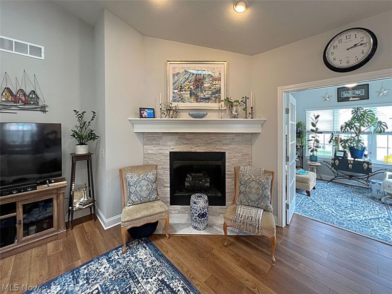 203 Leeward, Vermilion, OH - Photo 4
