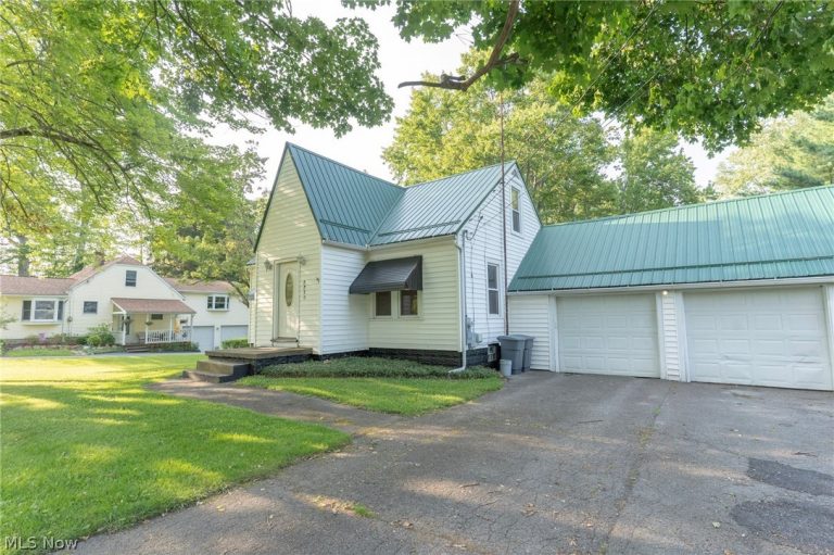 5510 Park Road, Leavittsburg, OH - Photo 2
