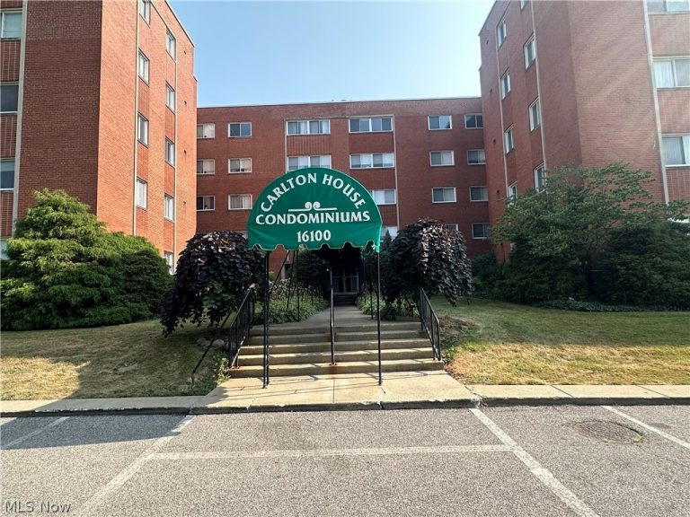 16100 Van Aken Boulevard #306, Shaker Heights, OH, 44120