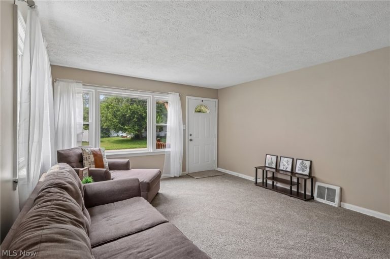 143 Conrad Street, Barberton, OH - Photo 4
