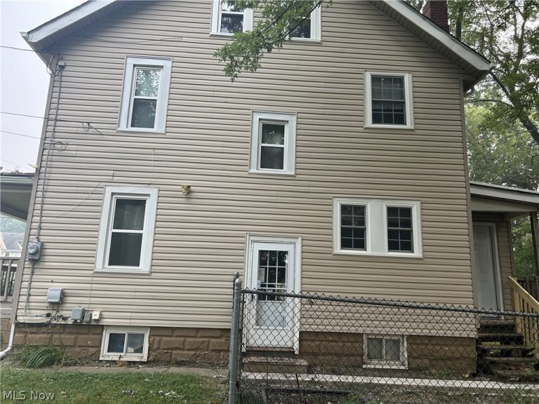 1012 Kling Street, Akron, OH - Photo 2