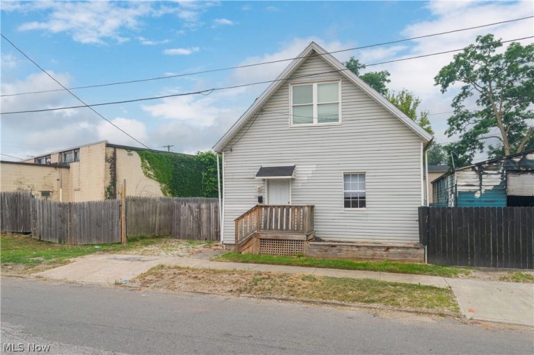 3208 66th Street, Cleveland, OH, 44127