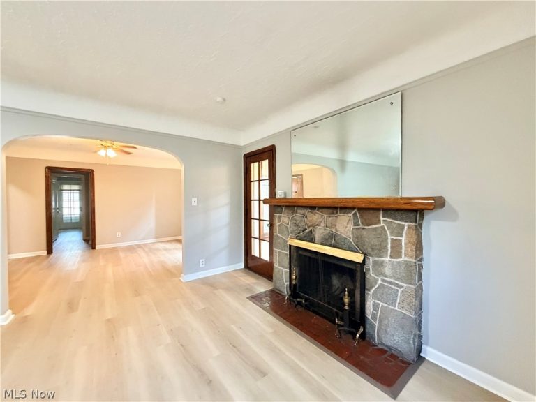 1537 Genesee Road, South Euclid, OH - Photo 4