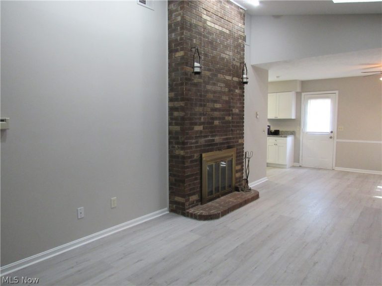 7155 Auburn Road, Concord Twp, OH - Photo 8