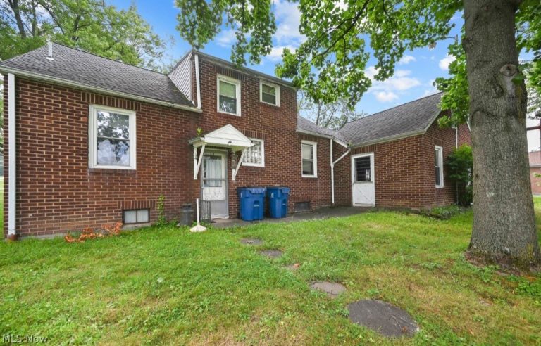 374 Niles Cortland Road, Warren, OH - Photo 5