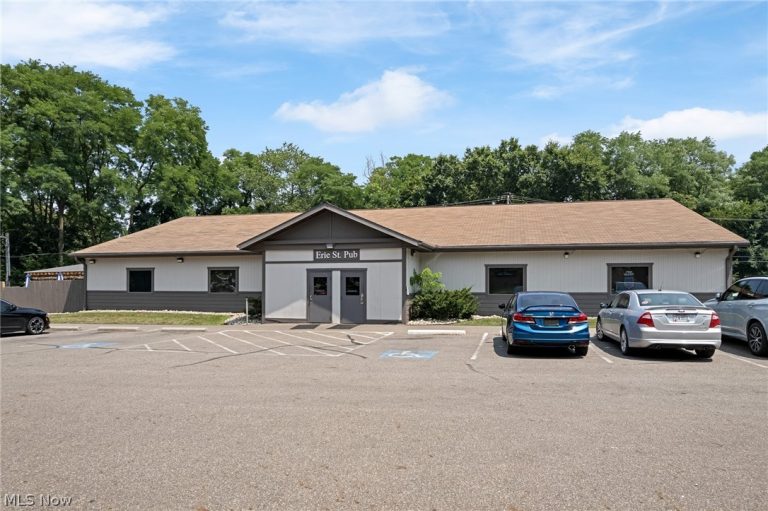 2700 Erie Street, Massillon, OH, 44646