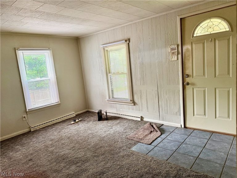 2108 Clermont Avenue, Warren, OH - Photo 8