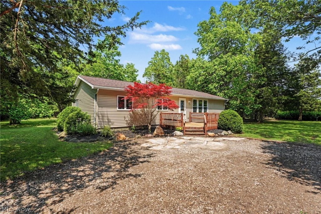 522 Monaghan Road, Kelleys Island, OH