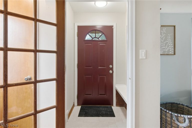 3791 Covington Road, South Euclid, OH - Photo 4