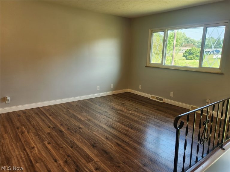 1168 Everbright Drive, Uniontown, OH - Photo 5
