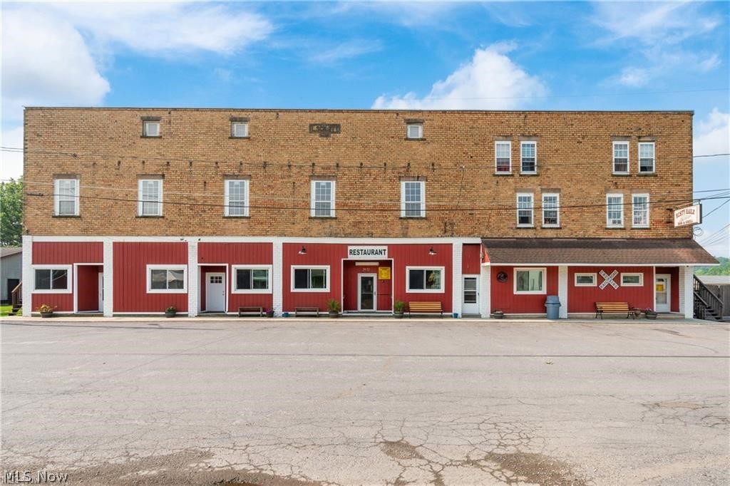 2972 Division Street, Clinton, OH