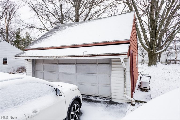 355 257th Street, Euclid, OH - Photo 4