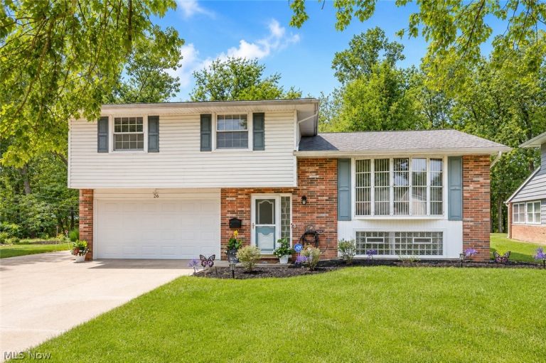 26 Brune Drive, Bedford, OH, 44146