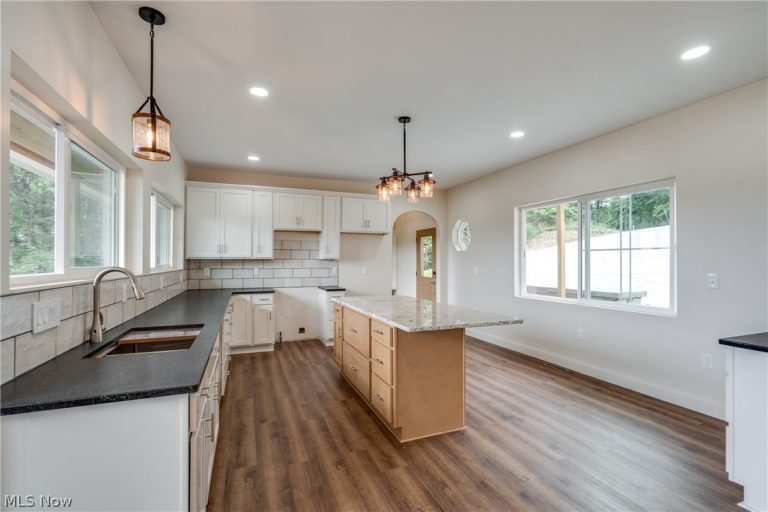15 Huron Trail, Malvern, OH - Photo 6