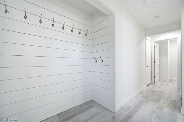 5864 North Oval, Solon, OH - Photo 5