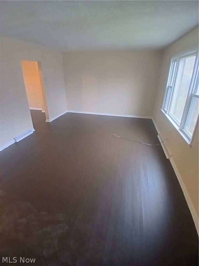 21 Zents Avenue, Youngstown, OH - Photo 2