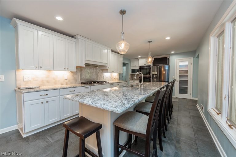 10710 Cardinal Lane, Brecksville, OH - Photo 5