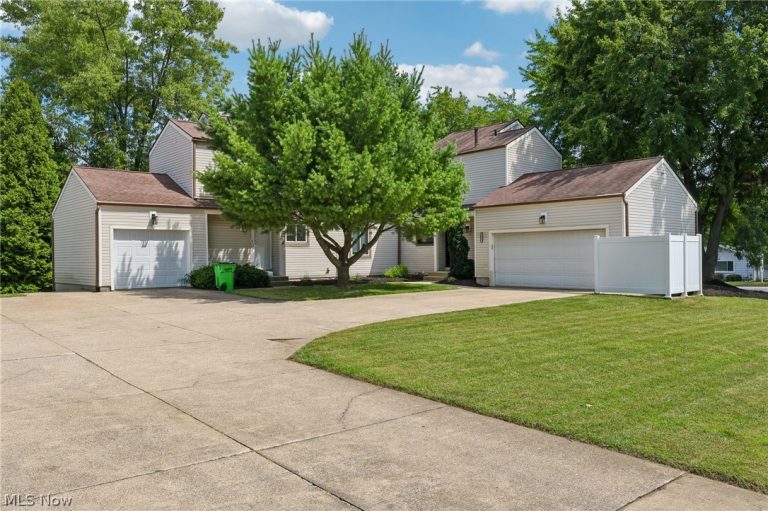 3695 Englewood Drive, Stow, OH - Photo 4