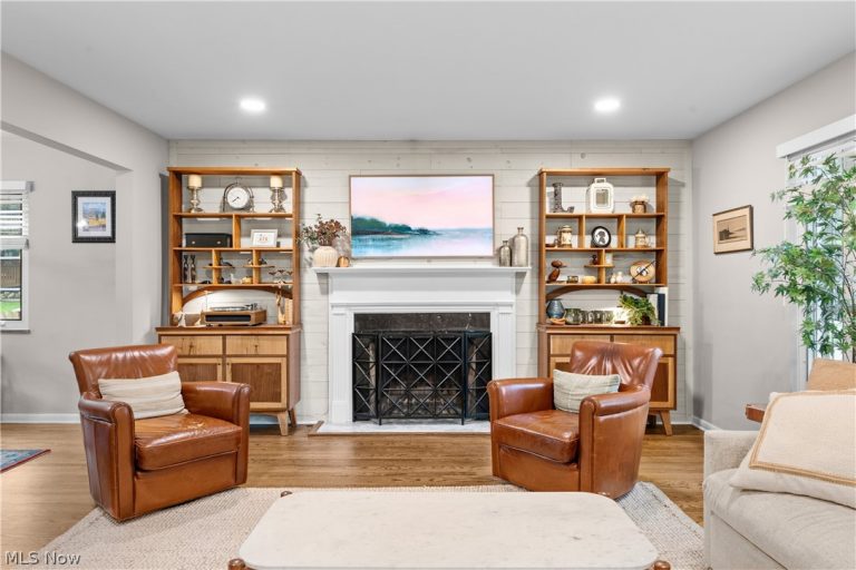 1361 Eriewood Drive, Rocky River, OH - Photo 4